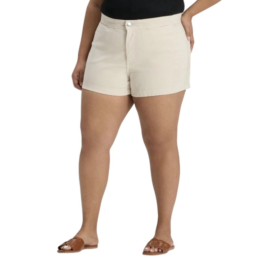 Ava & Viv Women's Beige High Rise Stretch Smart Short Size 22